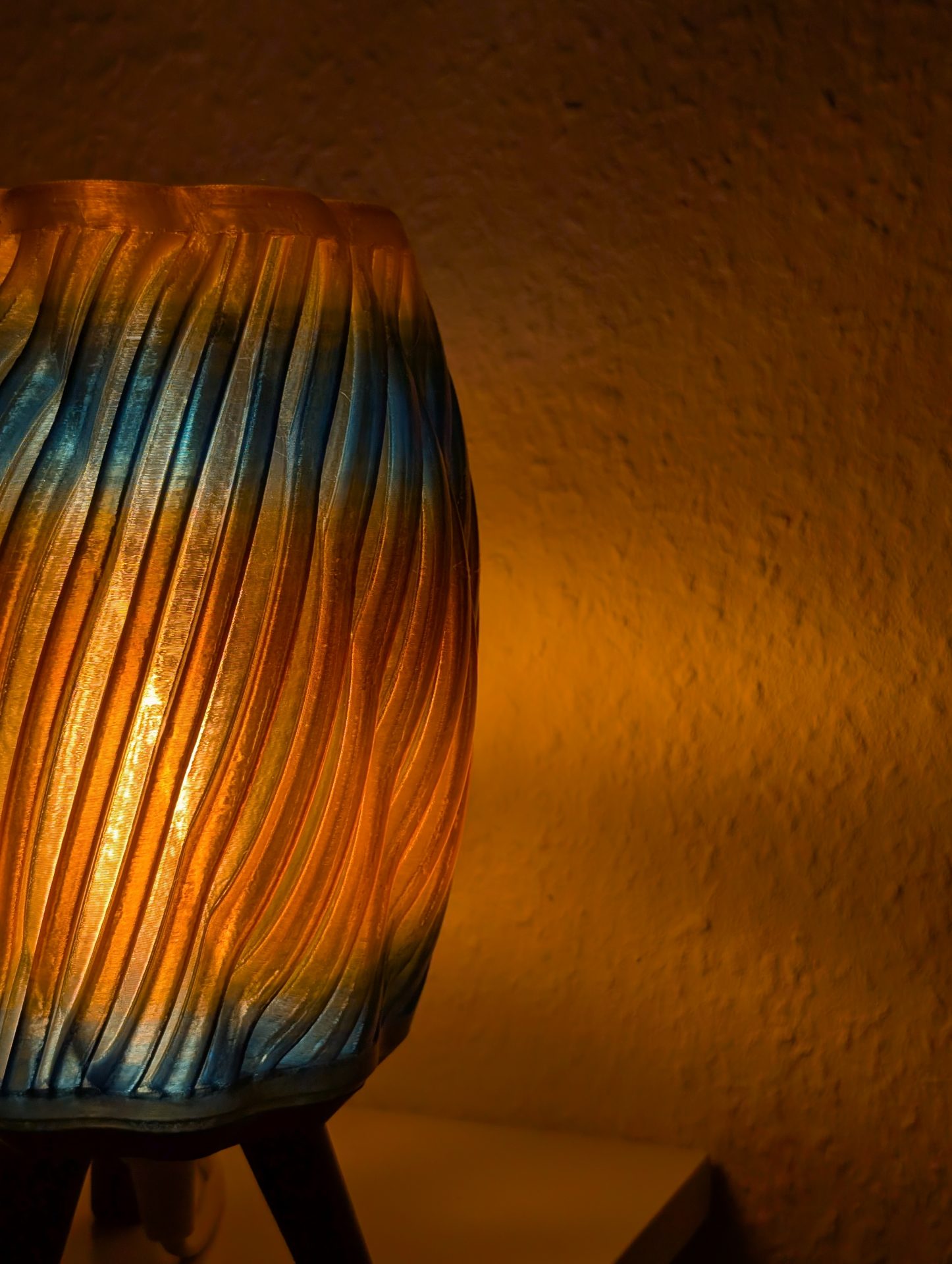 OlaWave™ Ambient Table Lamp – 3D Printed LED Diffuser